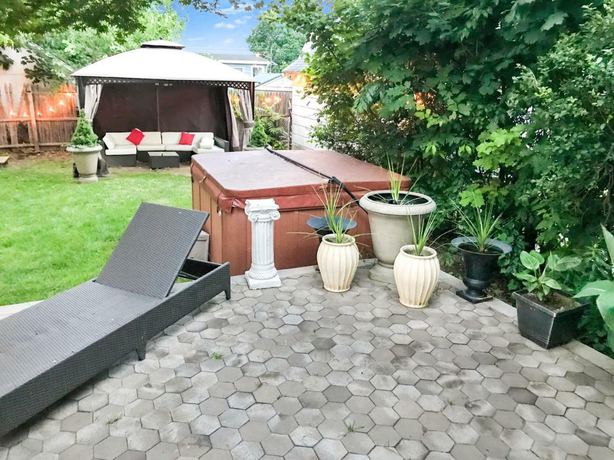 Co-ed Dorm With Fantastic Patio! *